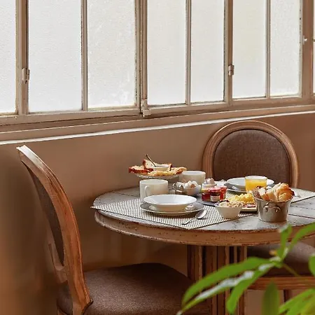 Πανσιόν L'hotel Particulier 4*